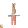 coniglio-baby-rosso-maileg-miniature-casa-bambole-16-4000-05-regalo-negozio-giocattoli-toys-megastore-genova-centro-gioco-educativo