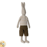 Coniglio in Pantaloncini e Maglietta (Size 5)