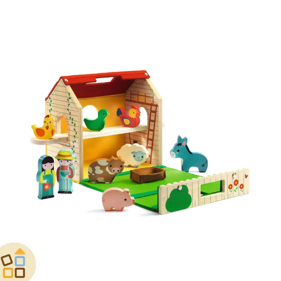 Fattoria Softi Farm in feltro e legno con manico per il trasporto e 9 personaggi di cui 2 contadini uomo e donna e 7 animali (1 gallina, 1 gallo, 1 papera, 1 pecora, 1 mucca, 1 asino, 1 maiale)