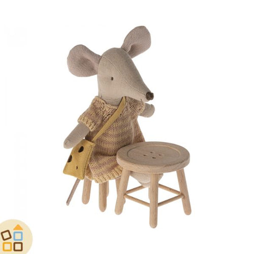 Tavolo e Sgabello Bottone