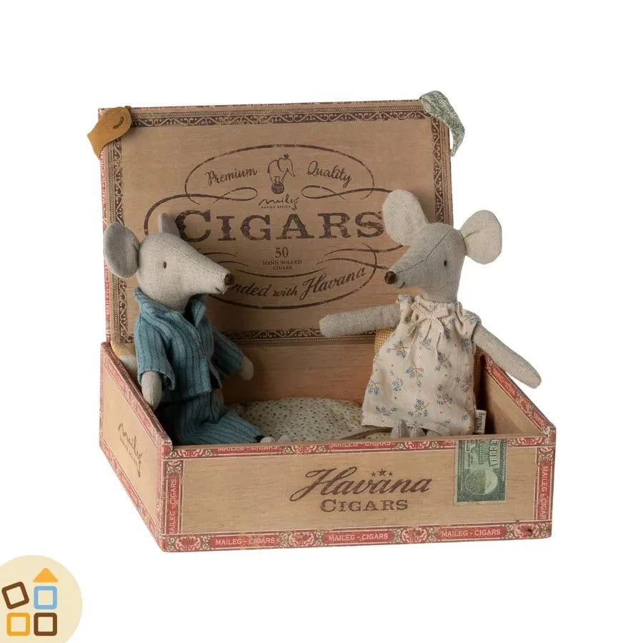 topini-scatola-sigari-mamma-papa-miniatura-casa-bambole-maileg-17-3302-00-regalo-negozio-giocattoli-toys-genova-centro-gioco-educativo_2_d86b3aab-5d72-4557-b150-3da5300facbe